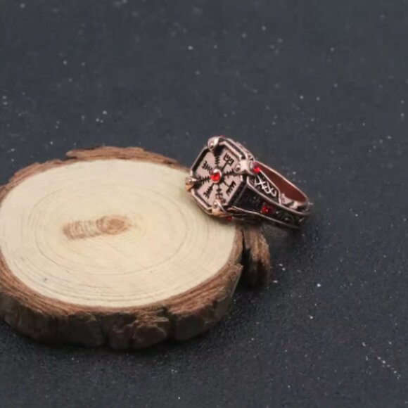 God of War Mason's Ring - Size 9 - Picture 4 of 5